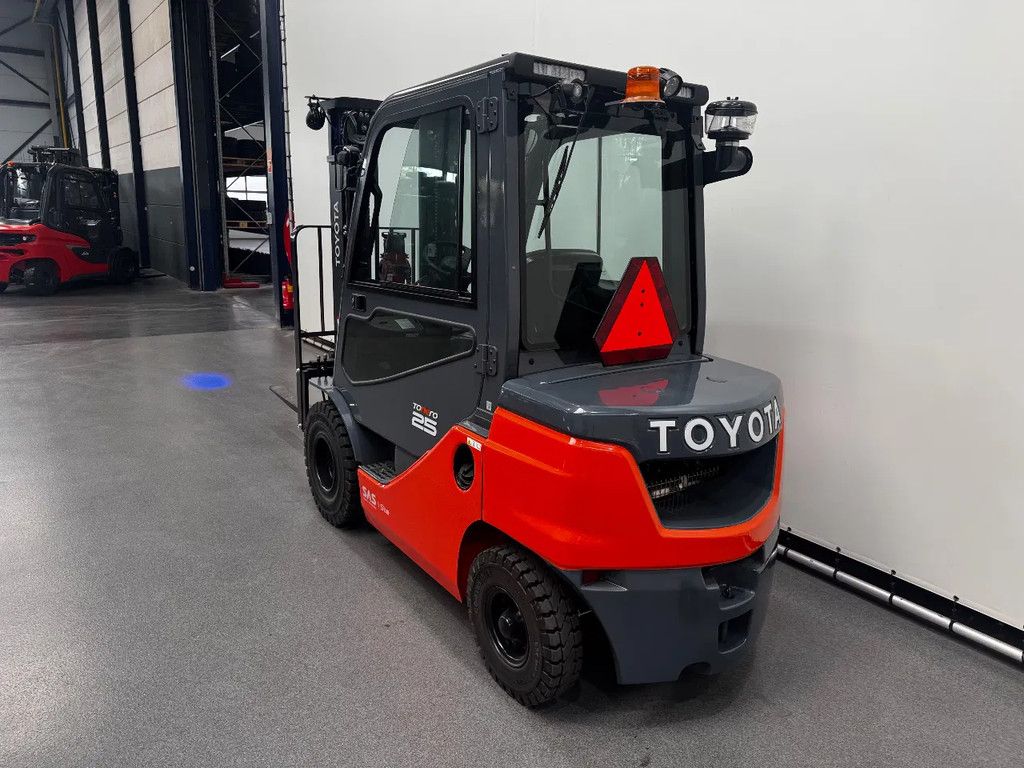 Toyota 52-8 FDF 25. NIEUW/DEMO