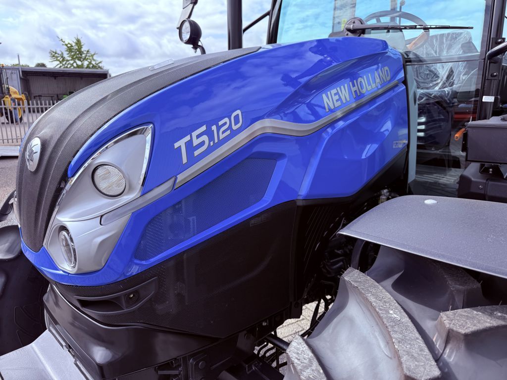 New Holland T5.120 Dual Command HILO 2025