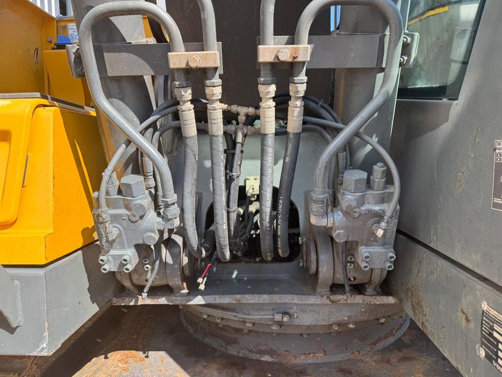 Volvo EC220EL