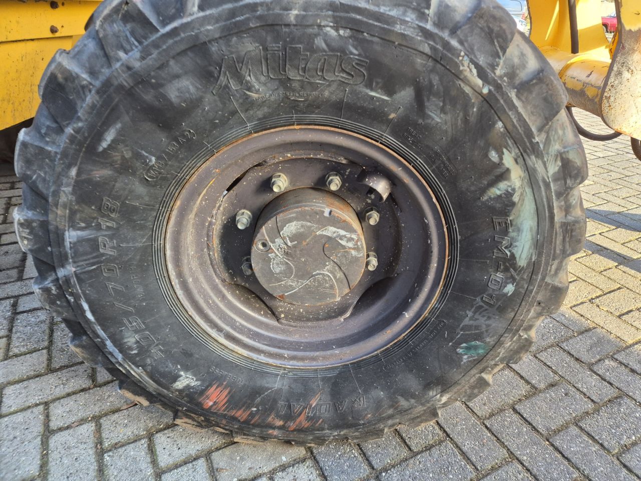 AHLMANN AS85 loader with weight of 7300 kgs
