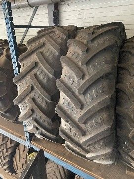 Set BKT 520/85 R38