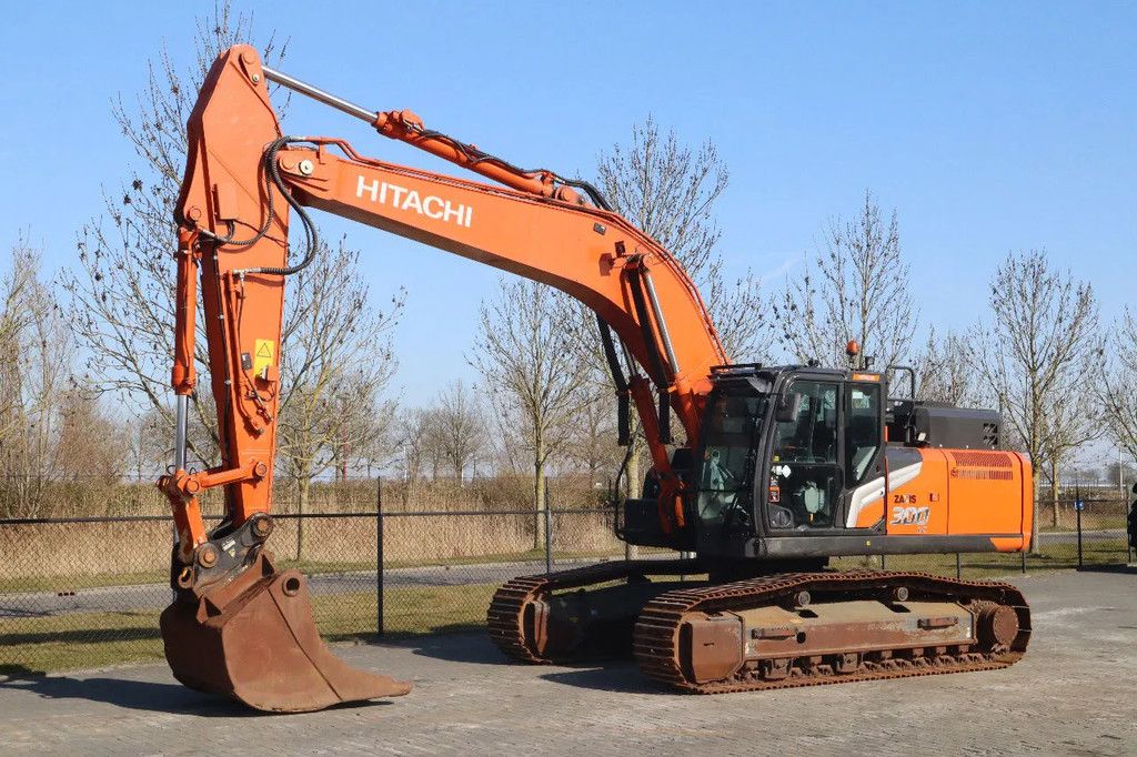 Hitachi ZX300 LC-7 | BUCKET | QUICK COUPLER | GOOD U/C!