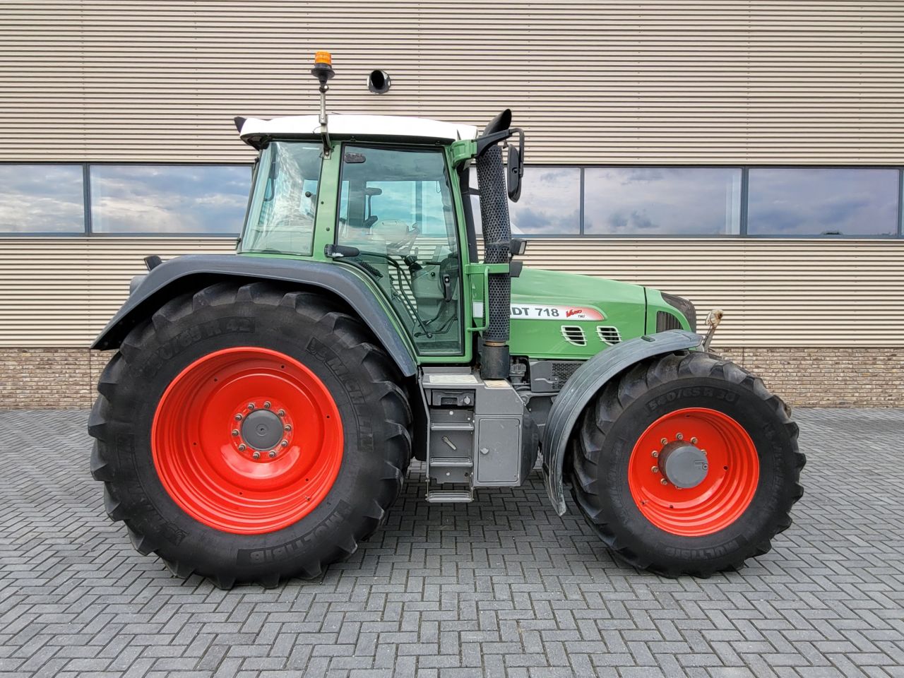 Fendt 718 vario tms com3