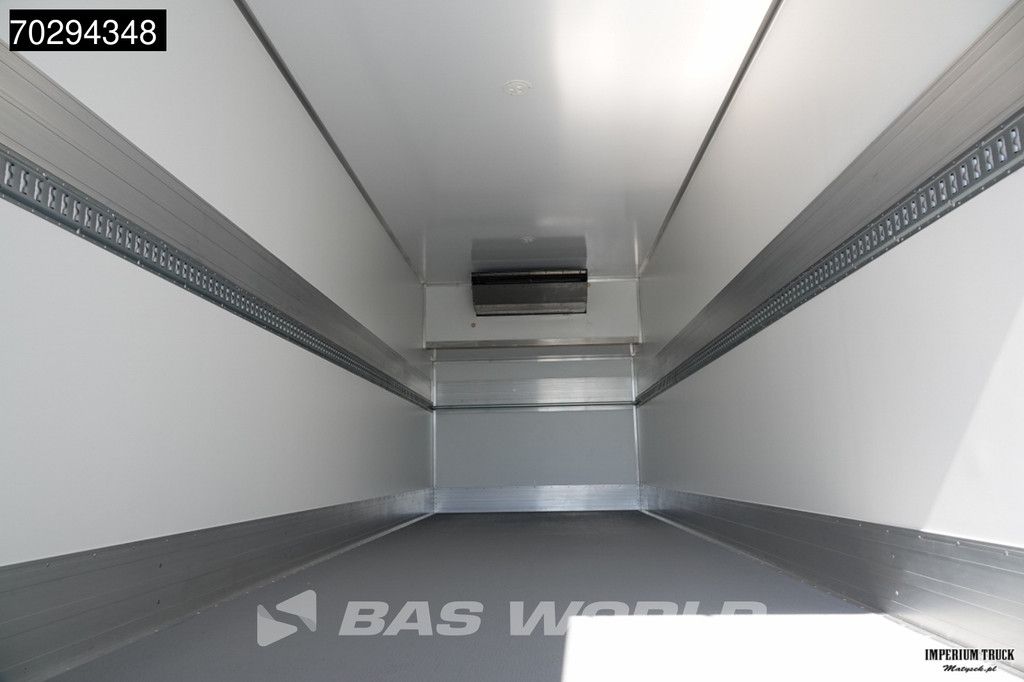 MAN TGX TGX 26.520 6X2 Thermo King T-1000 R Automatic Lift-Steering Axle Euro 6