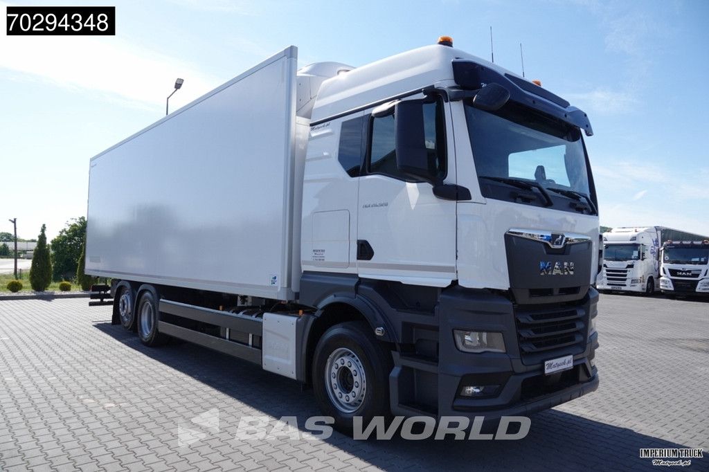 MAN TGX TGX 26.520 6X2 Thermo King T-1000 R Automatic Lift-Steering Axle Euro 6