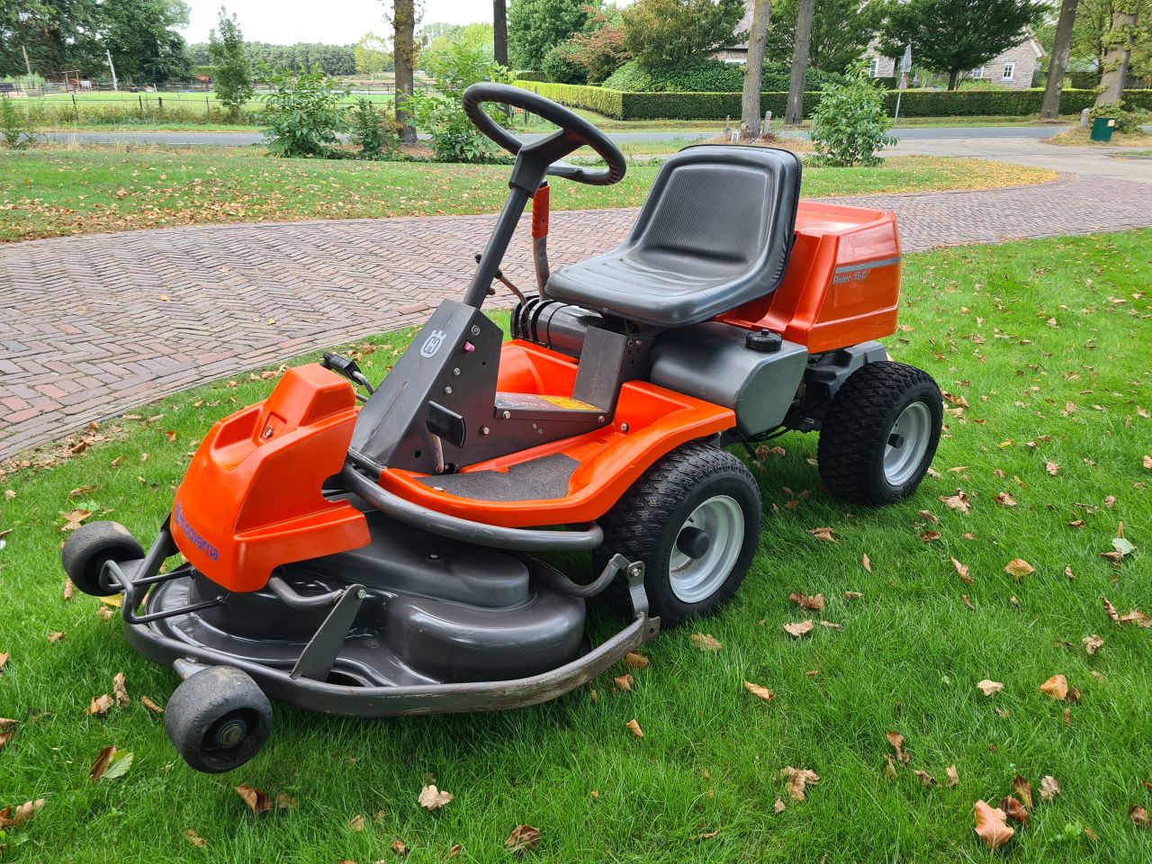 Husqvarna Rider 15 C hydrostaat frontmaaier mulch maaier.