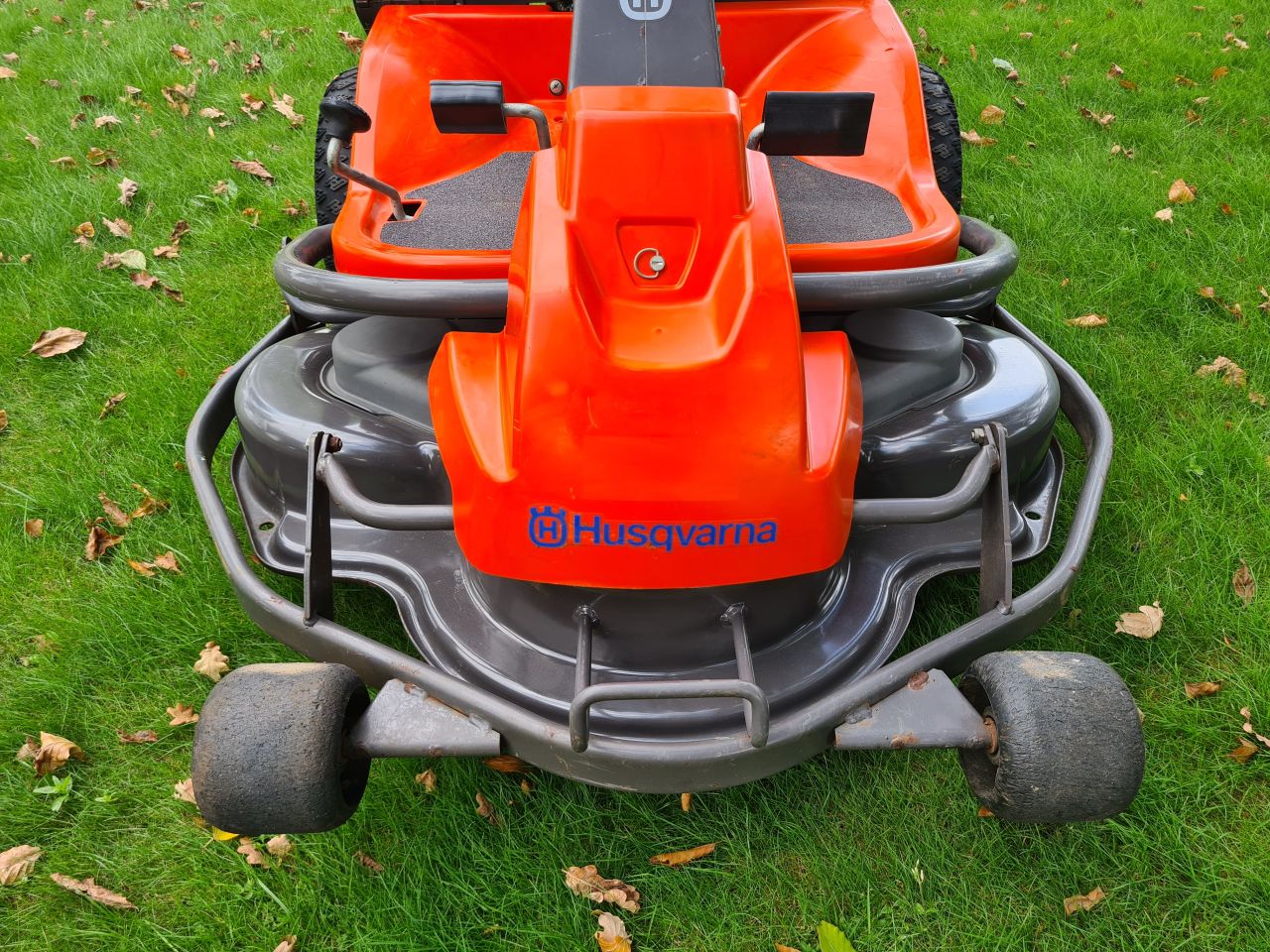 Husqvarna Rider 15 C hydrostaat frontmaaier mulch maaier.