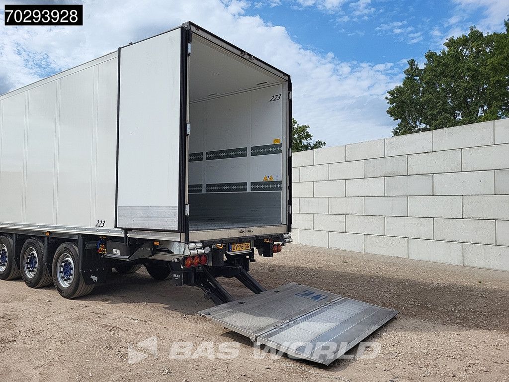 Schmitz SCB*S3 Tailgate 250x265 ATP-FRC 2xLift Axle
