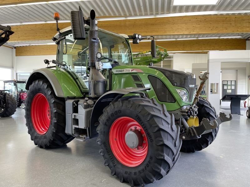 Fendt 718 VARIO SCR PROFI