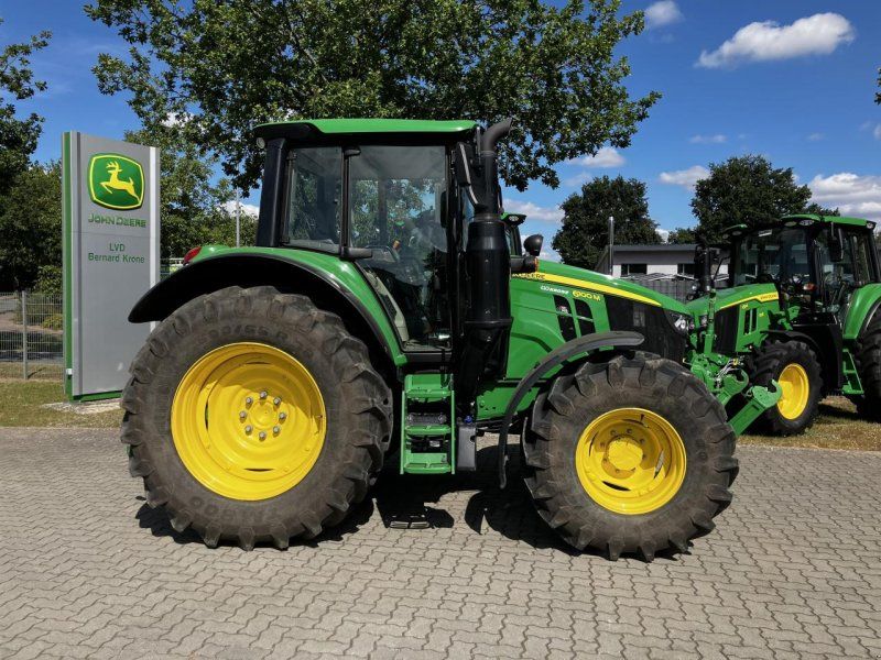 John Deere 6100M