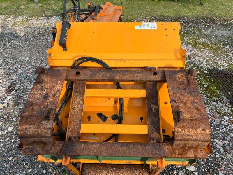Giant MVB-550-G