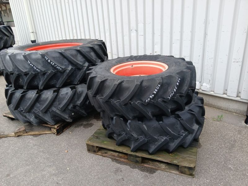 Claas 380/85 R24 460/85 R34 MITAS