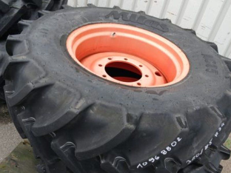 Claas 380/85 R24 460/85 R34 MITAS