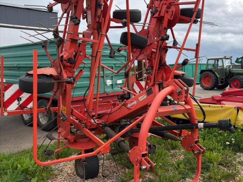Kuhn GF 8702