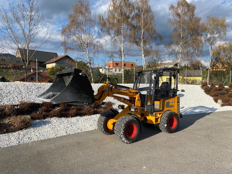 Knikmops KM180TE