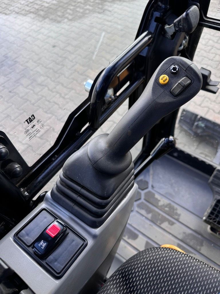 CAT 301.8