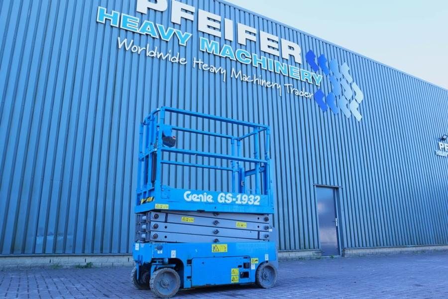 Genie GS1932 Electric, Working Height 7.8 m, 227kg Capac