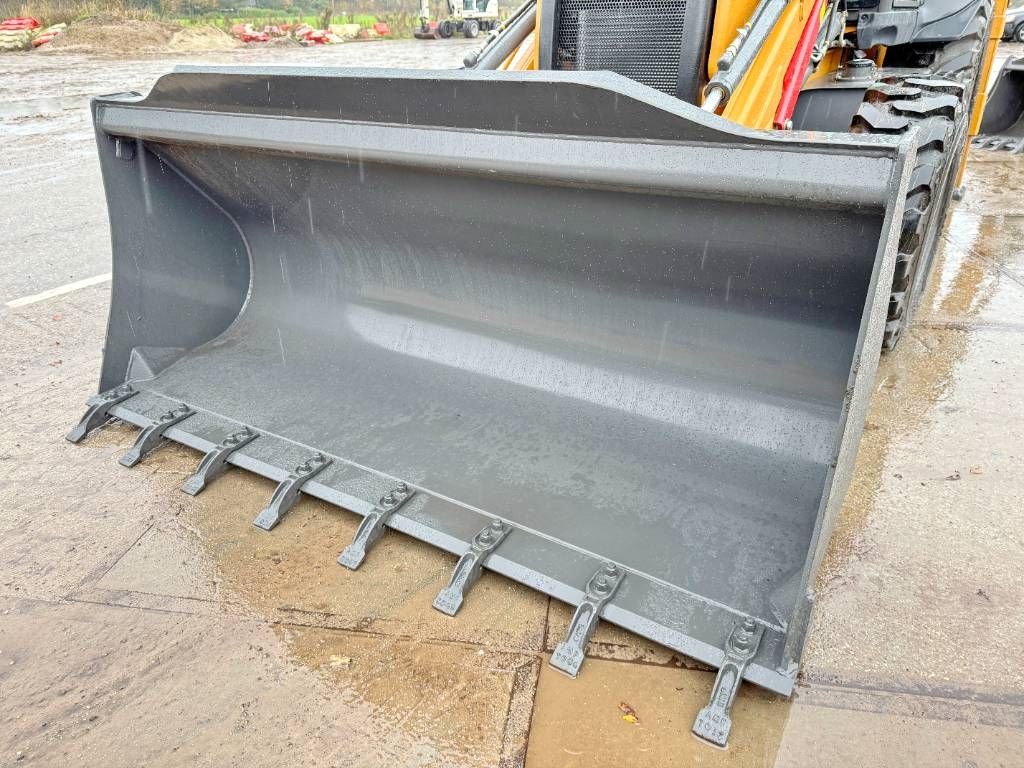 CASE 770EX 4WD - New / Unused / Hammer Lines