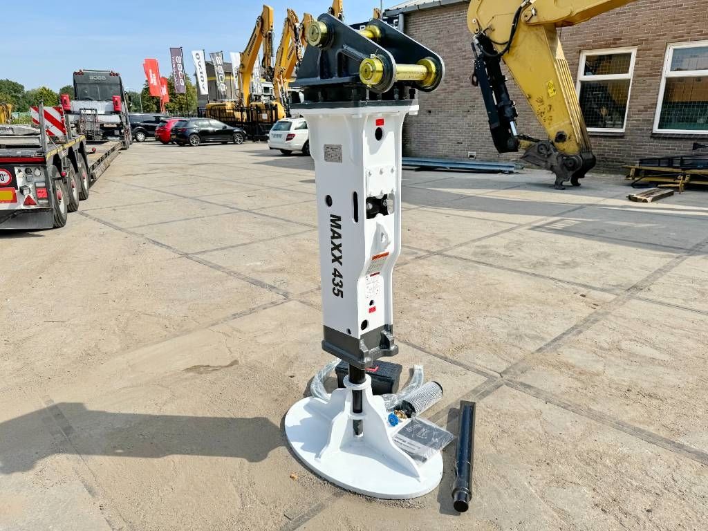 Maxx 435 Hammer (silent)- 6-9ton Machine- backhoe