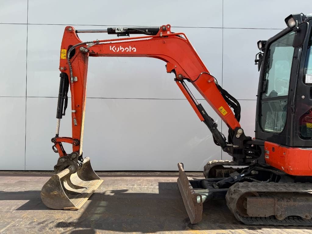 Kubota KX037-4 - Hammer Lines / Quick Coupler