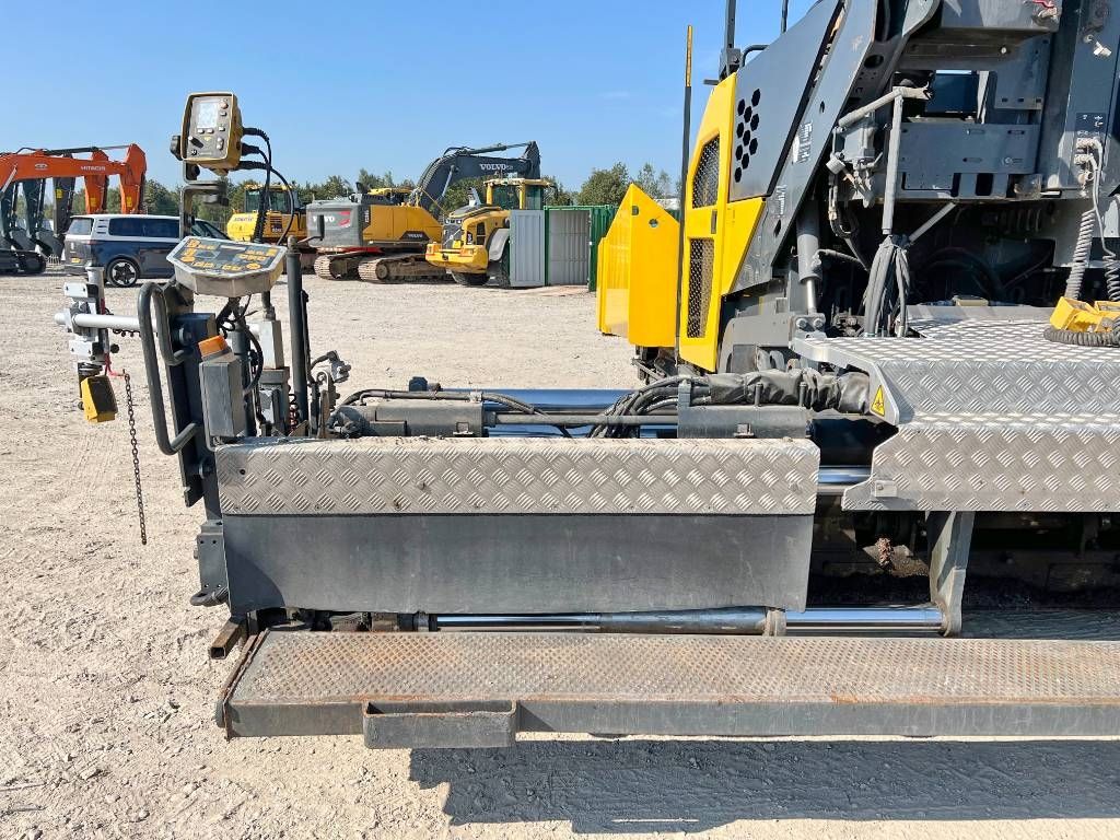 Volvo P7820C - 6 Meter Paving Width / Topcon GPS System