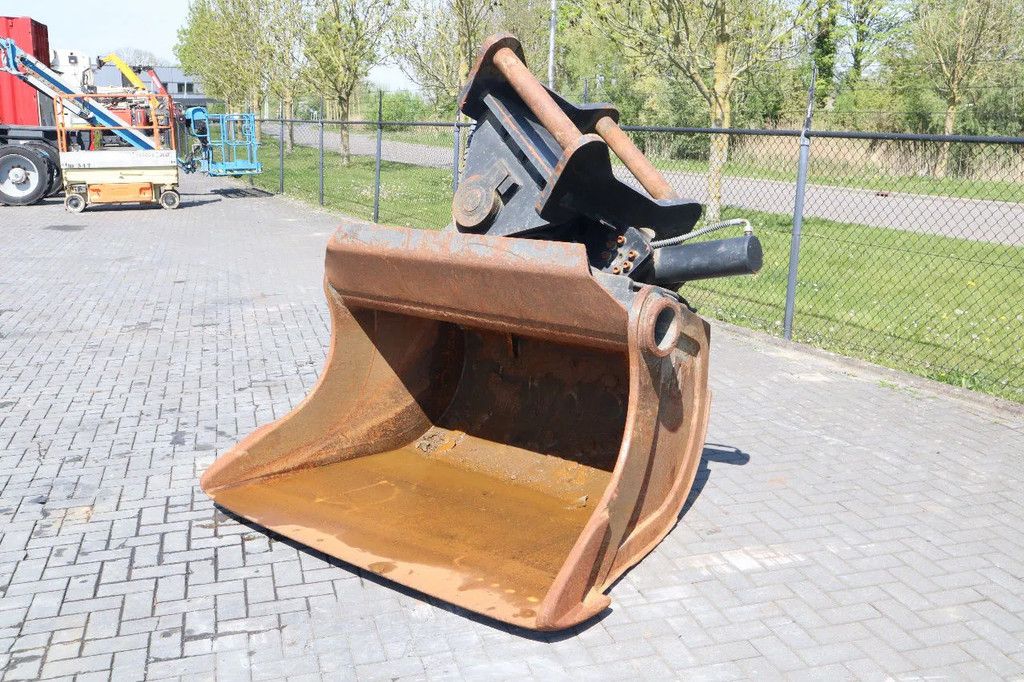 AGDER TILT BUCKET | GRADING BUCKET | S90 - G90 | 2000 L