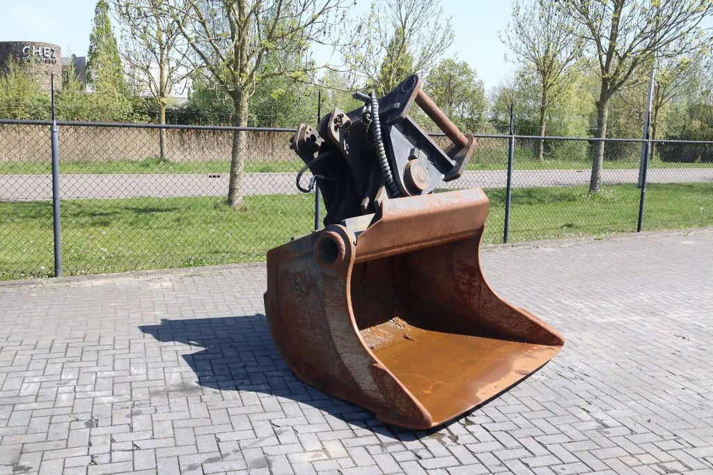 AGDER TILT BUCKET | GRADING BUCKET | S90 - G90 | 2000 L