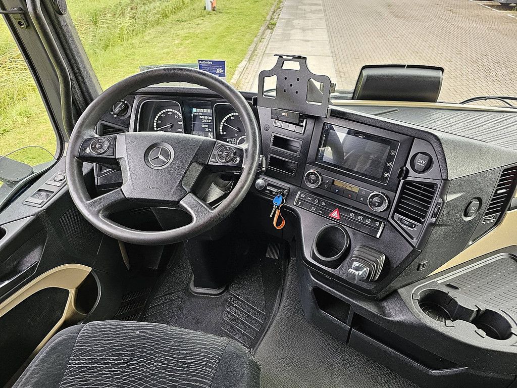 MERCEDES-BENZ ACTROS 1843 LS