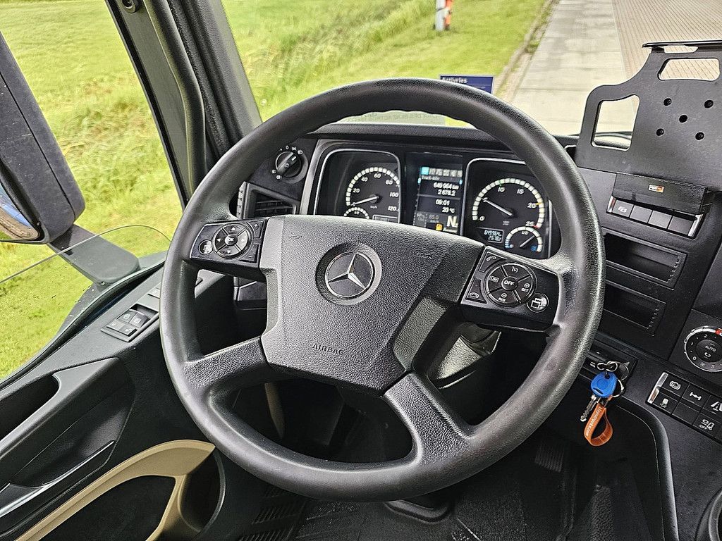 MERCEDES-BENZ ACTROS 1843 LS