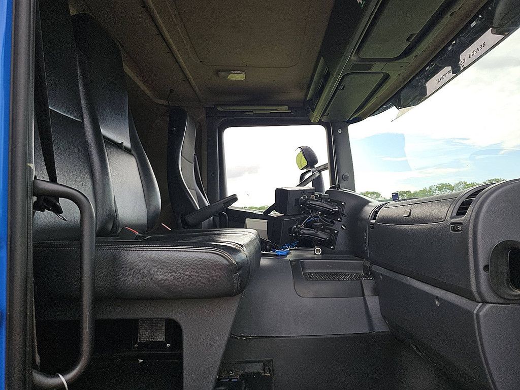 SCANIA P320