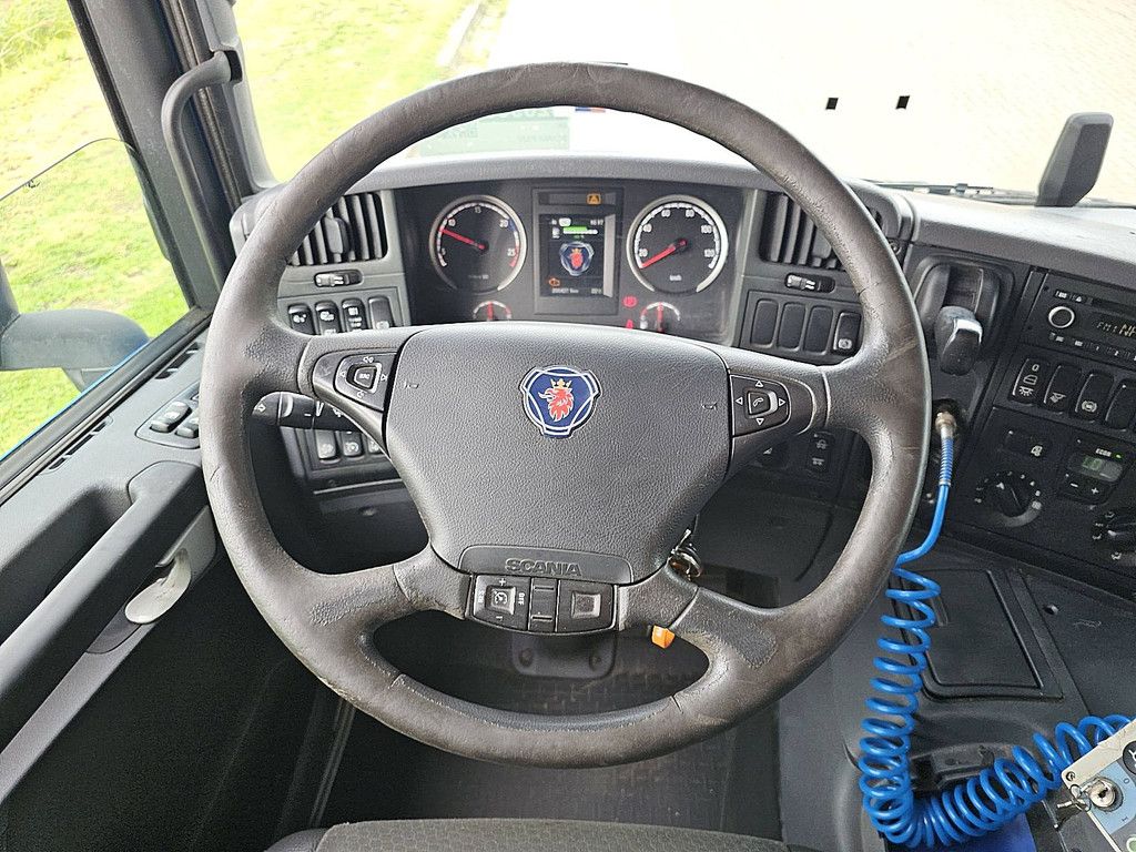 SCANIA P320