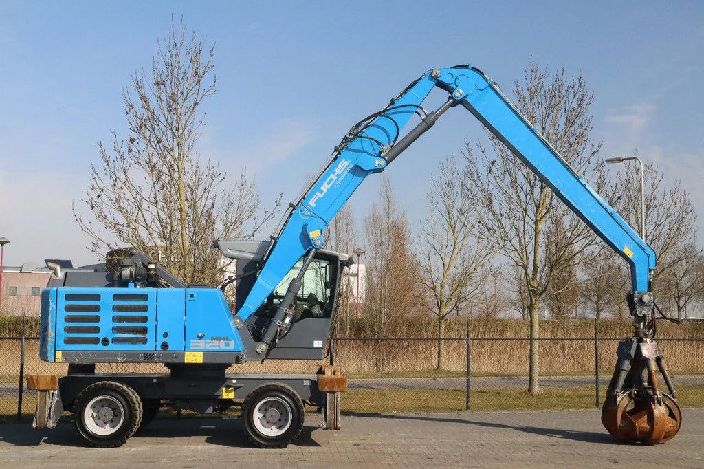 Fuchs MHL 320 | PEEL GRAB | UMSCHLAG | GOOD TIRES