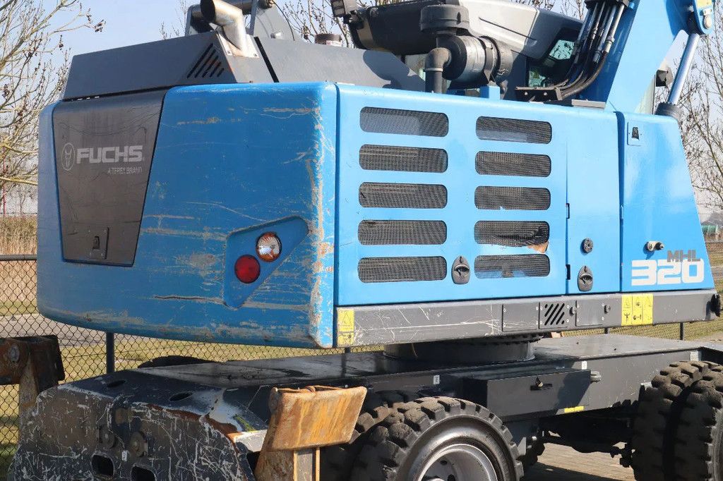 Fuchs MHL 320 | PEEL GRAB | UMSCHLAG | GOOD TIRES