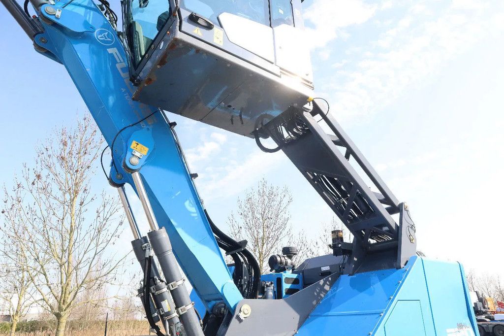 Fuchs MHL 320 | PEEL GRAB | UMSCHLAG | GOOD TIRES