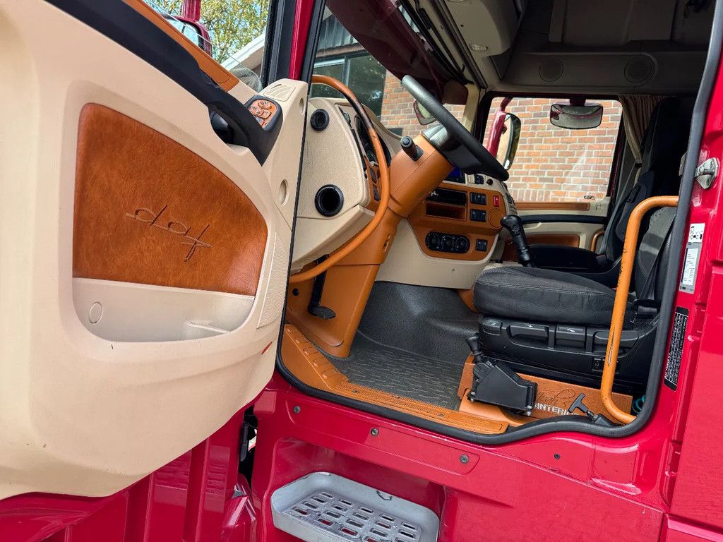 DAF XF 460 SSC Super Space Manual Hydraulic Special interior