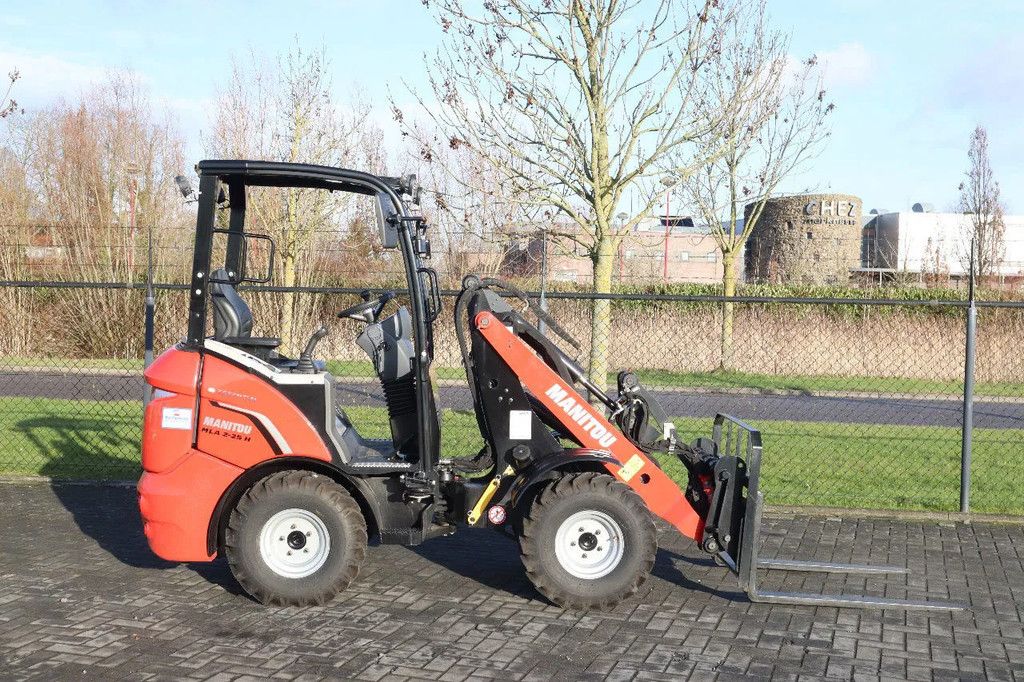 Manitou MLA 2-25 H | FORKS | QUICK COUPLER | NEW UNUSED