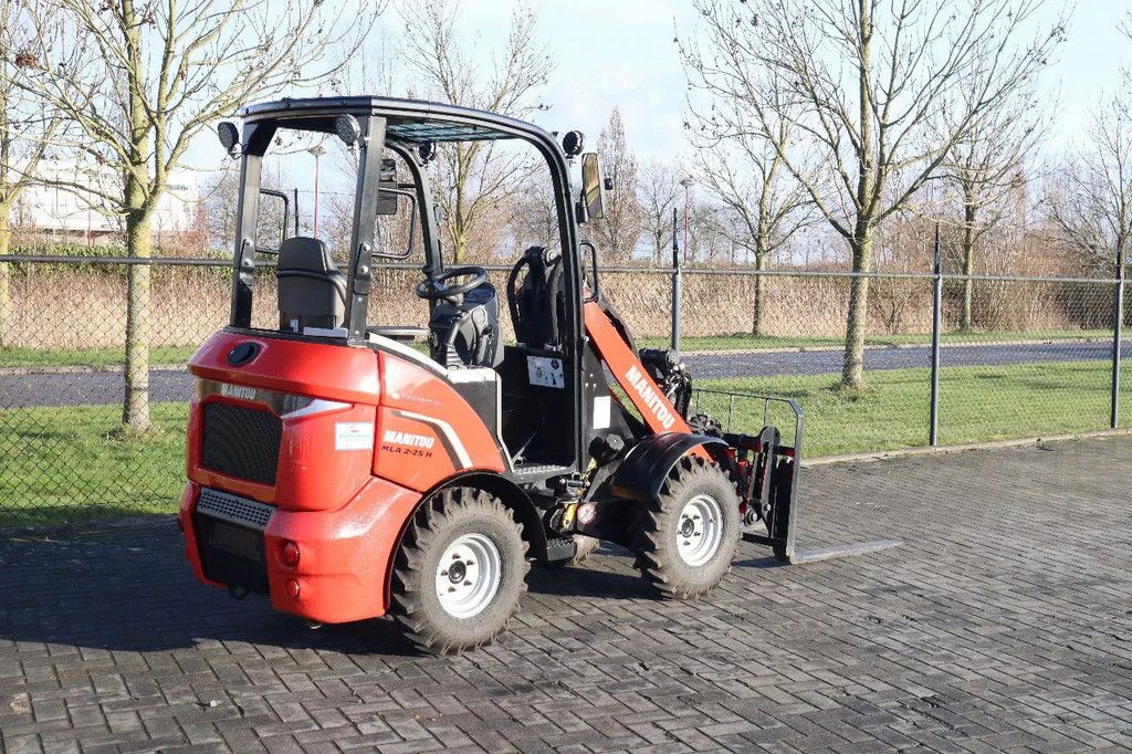 Manitou MLA 2-25 H | FORKS | QUICK COUPLER | NEW UNUSED