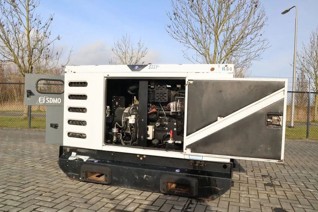 SDMO R44C3 | 44 KVA | GOOD WORKING