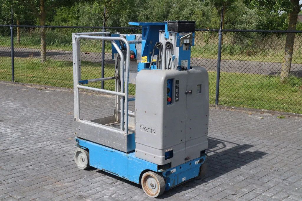Genie GR-12 | 5.45 METER | 227 KG | MULTIPLE UNITS