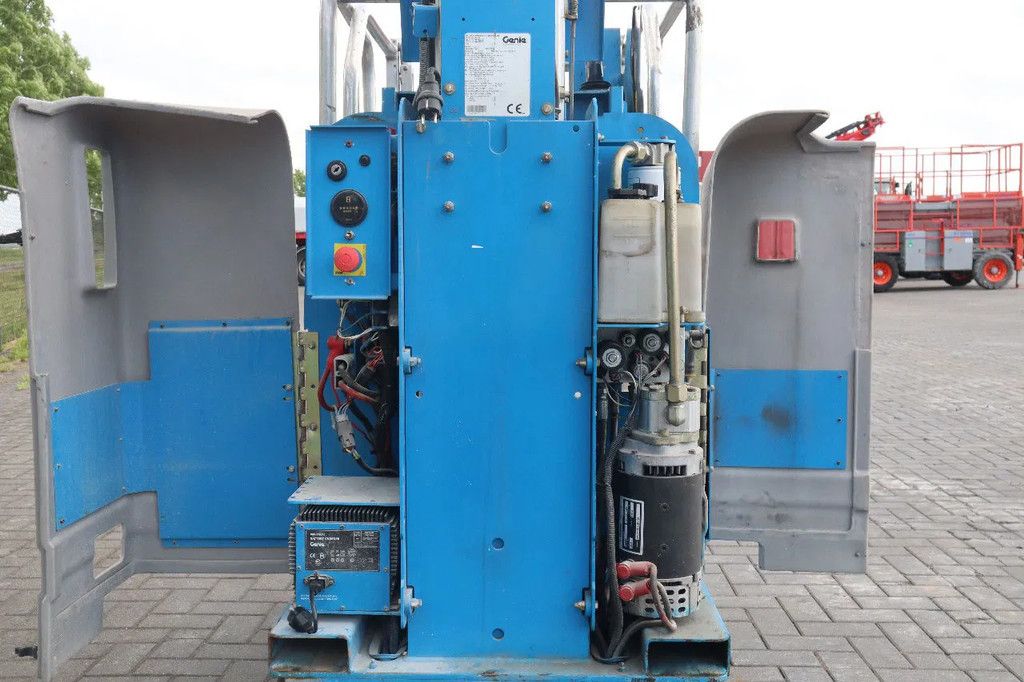 Genie GR-12 | 5.45 METER | 227 KG | MULTIPLE UNITS