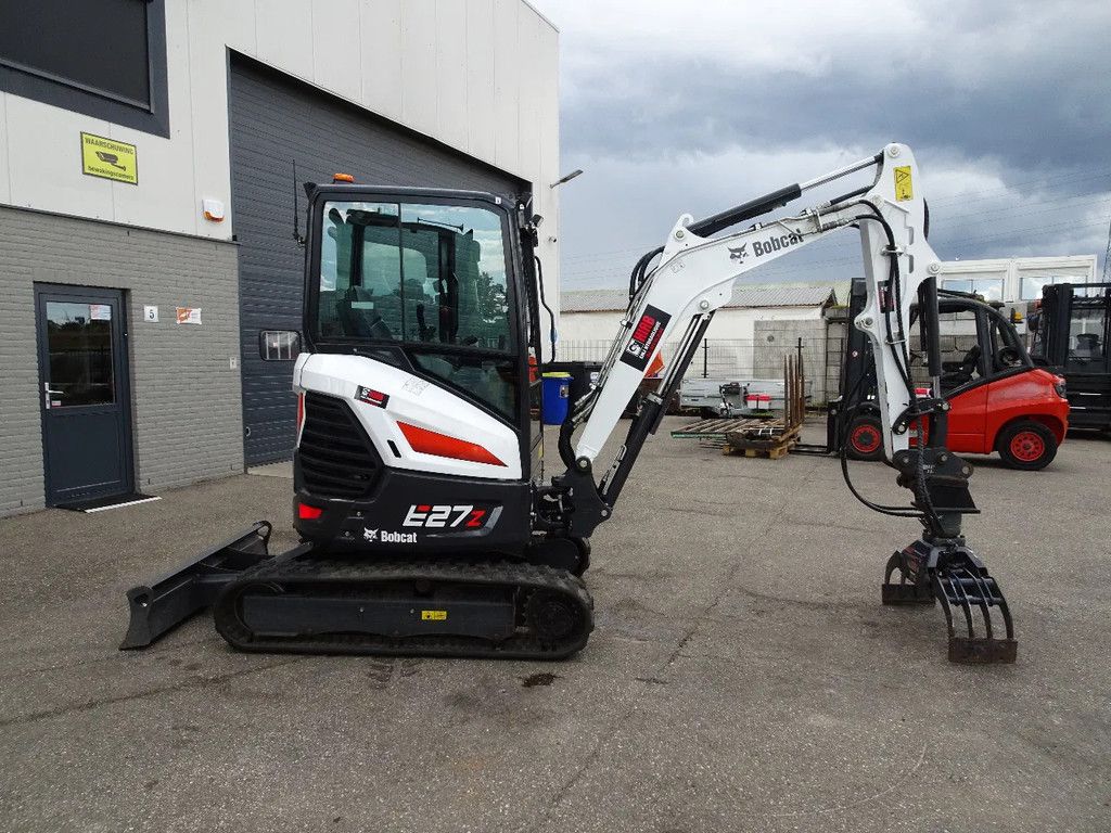 Bobcat E27Z