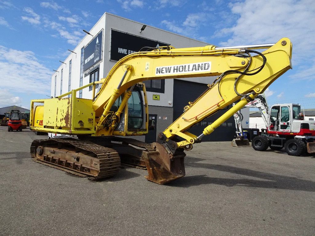 New Holland E195