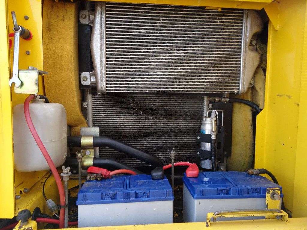 New Holland E195