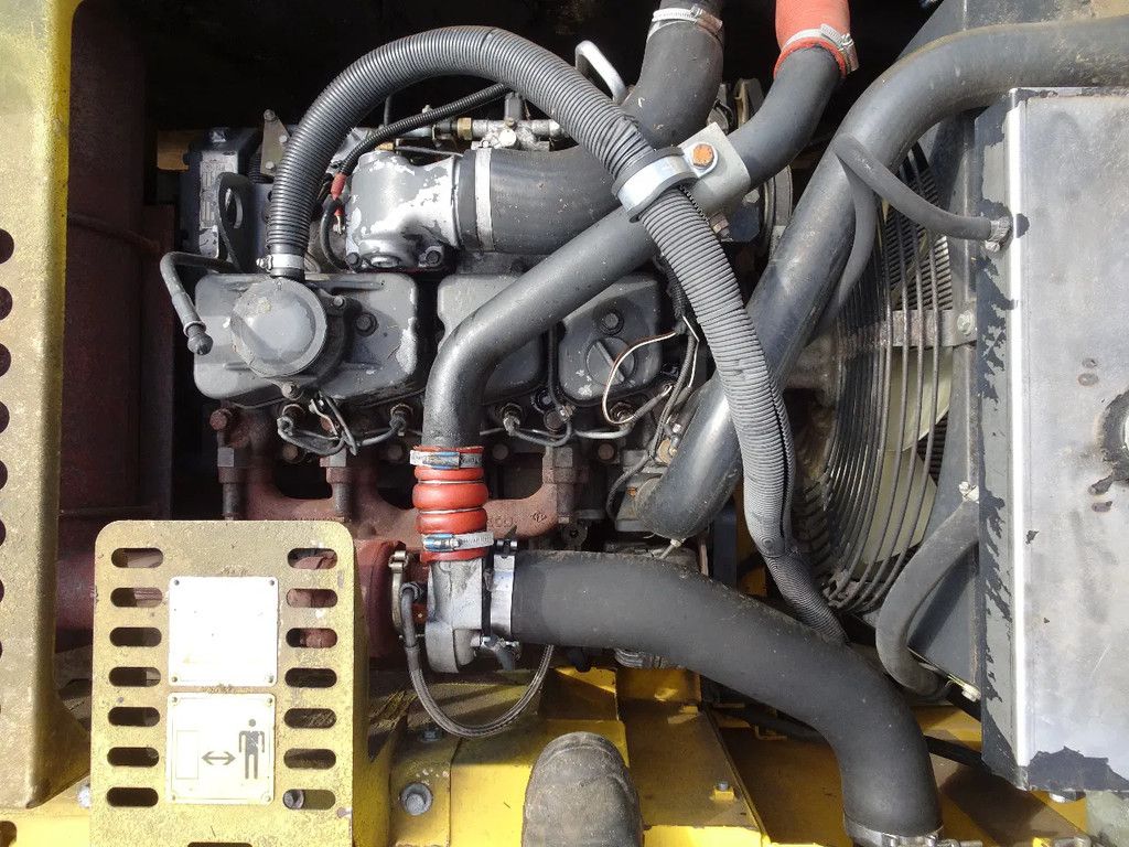 New Holland E195