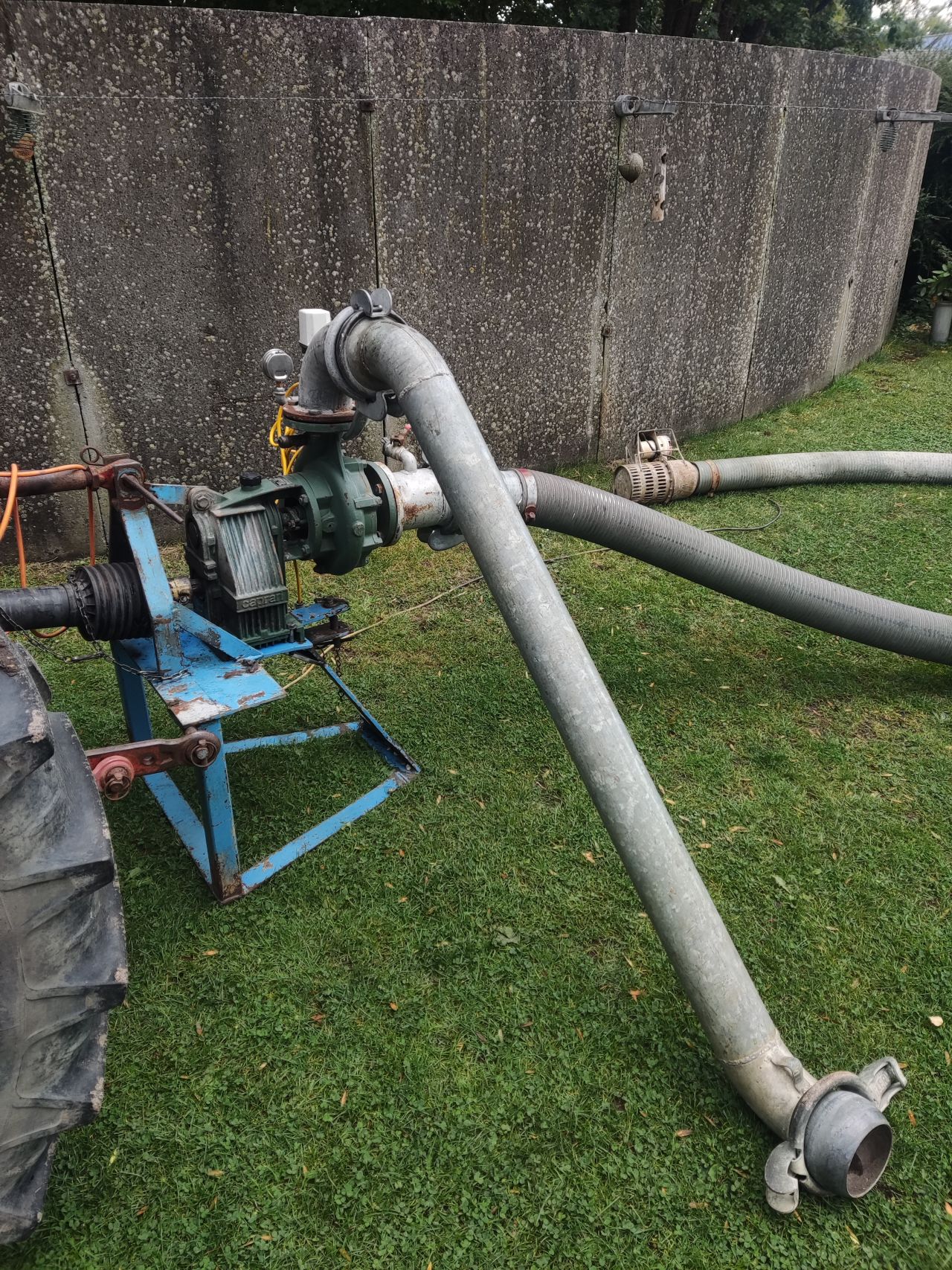 CAPRARI waterpomp (type MEC D2/65A, 96 kuub, compleet!)