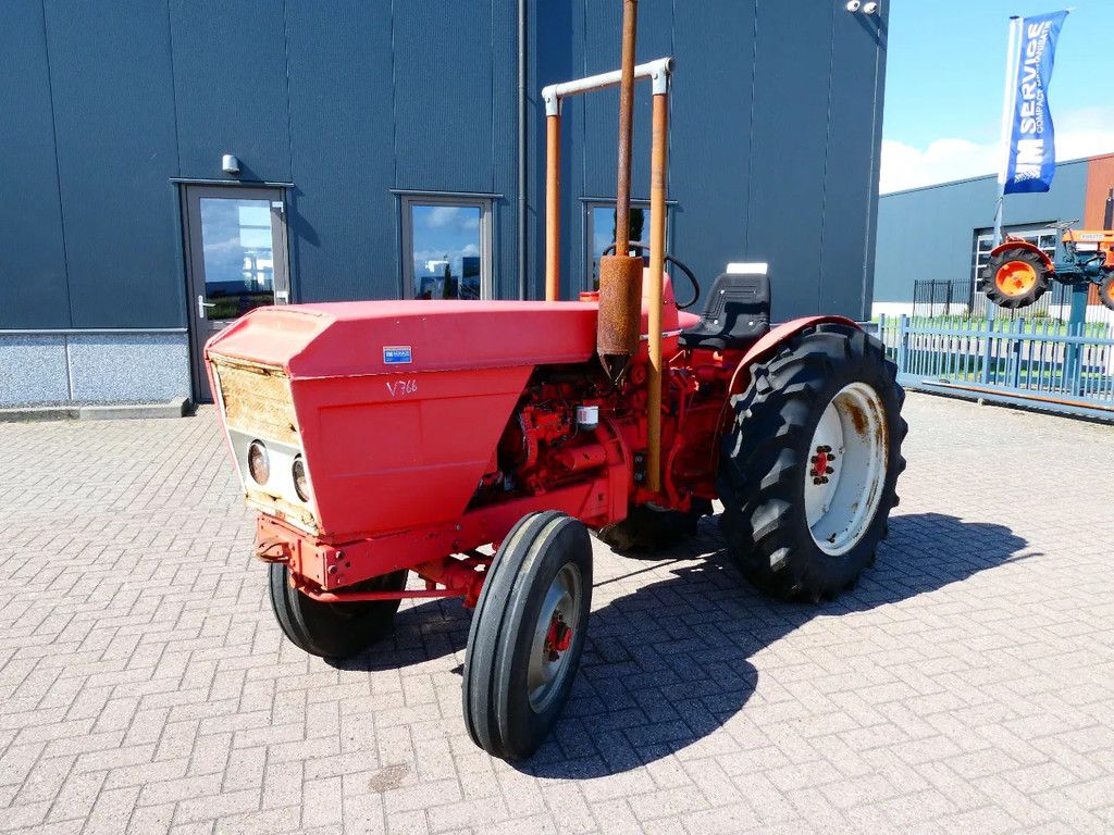 Renault Super 7 2wd / 2703 Draaiuren / Smalspoortrekker