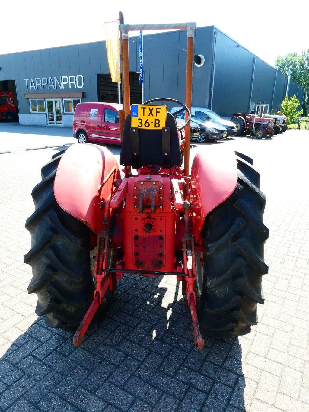 Renault Super 7 2wd / 2703 Draaiuren / Smalspoortrekker