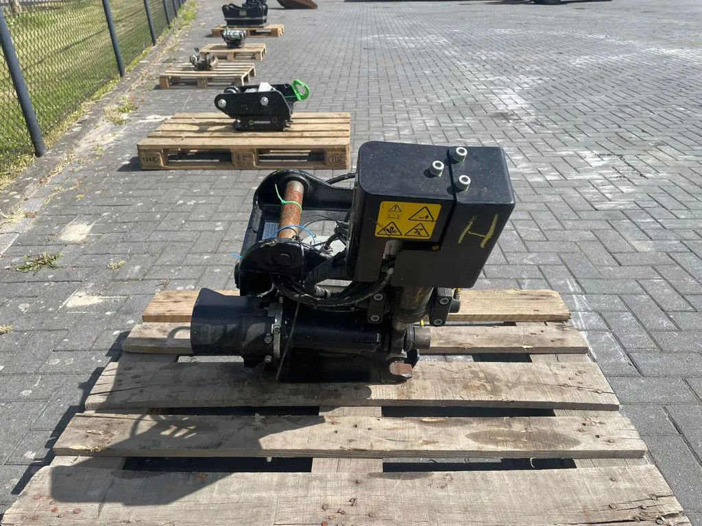 STEELWRIST STEELWRIST X06 S40 | TILT ROTATOR | VLS | FPL | RF | NEW / UNUSED