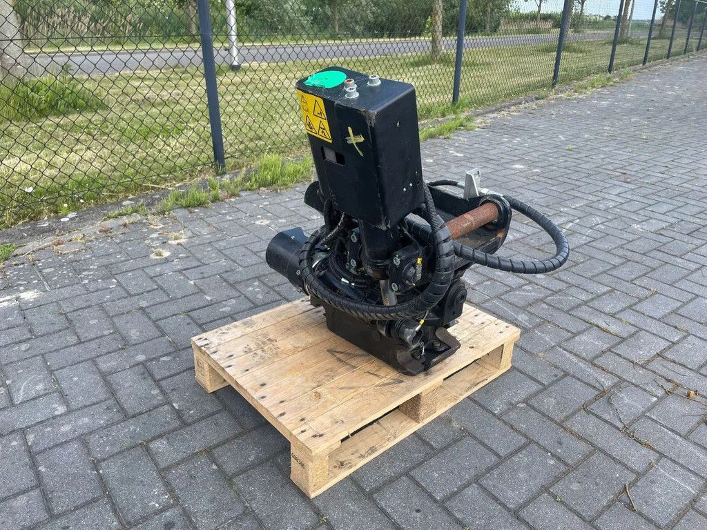 STEELWRIST X06 S40 | TILT ROTATOR | VLS | FPL | RF | NEW / UNUSED