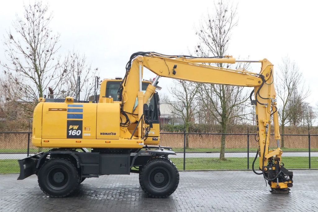 Komatsu PW 160-10 | ROTOTILT | NEW TIRES